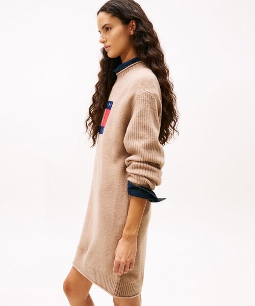 TOMMY JEANS（トミー・ジーンズ） ワンピース フラッグセーター