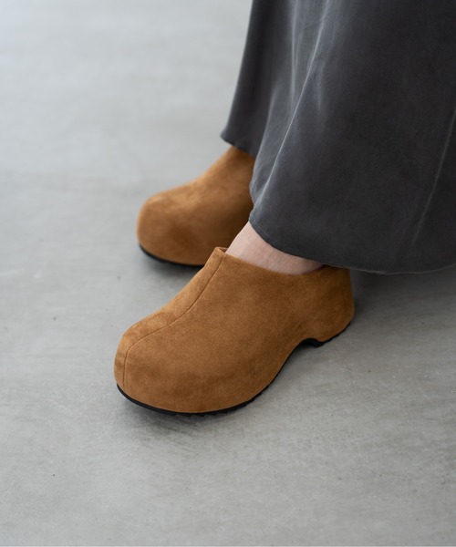 hwyl（ヒュイル） スリッポン フェイクスエードシューズ レディース