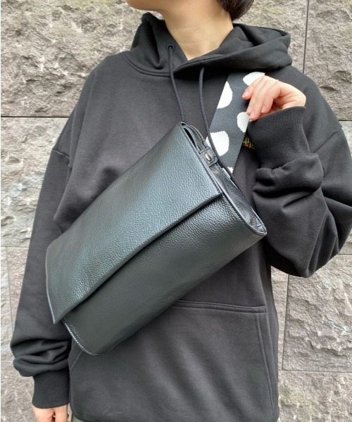 がバツグン バッグ ウエストポーチ 柄テープボディバッグ《ダルメシアン/レオパード/チェック/幾何学》 ZOZOTOWN PayPayモール店 - 通販 - PayPayモール ちんで