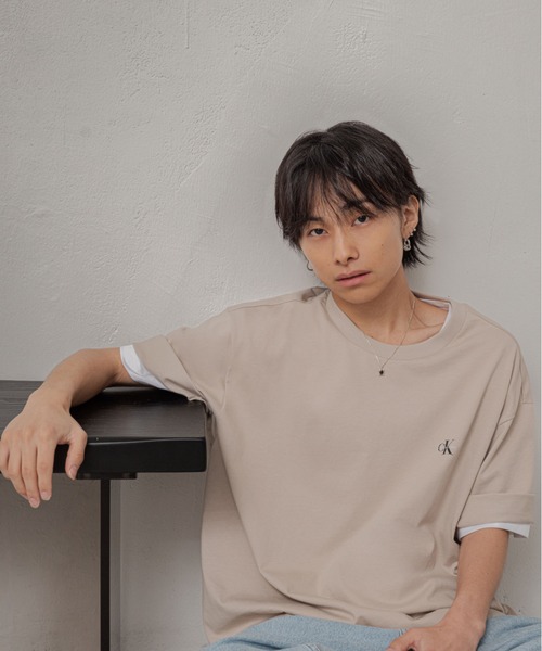【新品】カルバンクライン Tシャツ CKロゴ 白 XS Calvin Klein（カルバン・クライン） tシャツ CK ロゴ ボクシーTシャツ