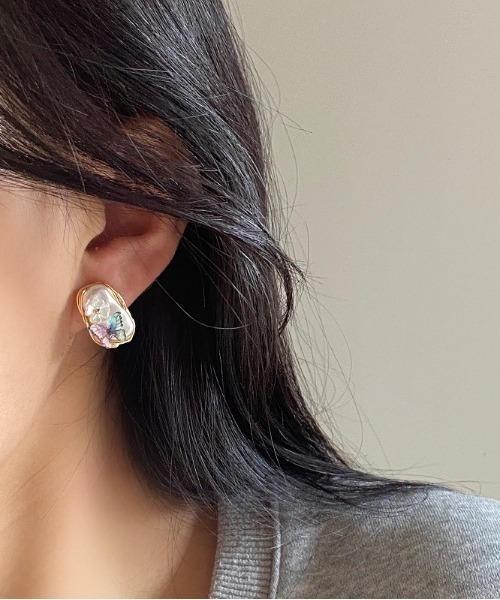 【煌めく蝶々デザイン】CHANEL ピアス 煌めくCCロゴに小ぶりのお花♪【CHANEL】25P ピアス