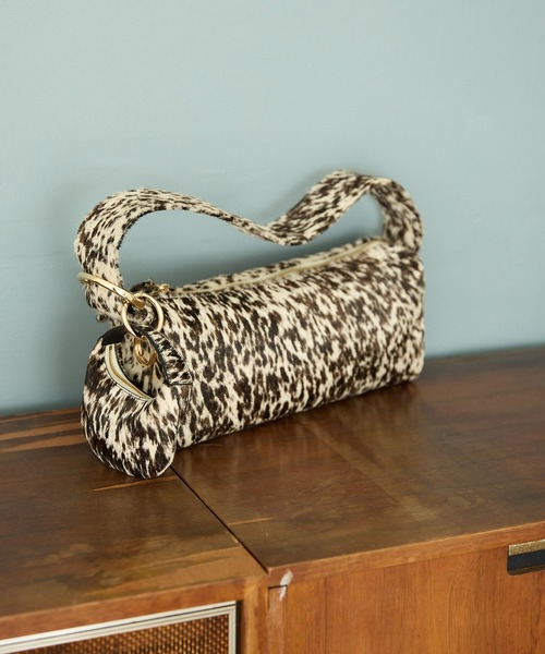 Hashibami（ハシバミ） キーホルダー 「HASHIBAMI」エイチビー