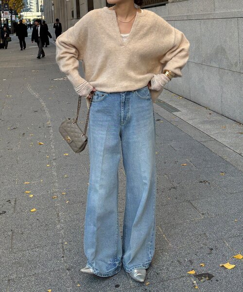 ジーンズ デニム デニムパンツ ルーズフレアデニム レディースの画像
