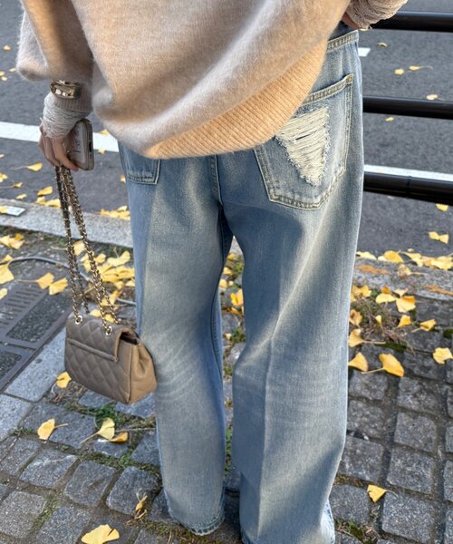 ジーンズ デニム デニムパンツ ルーズフレアデニム レディースの画像