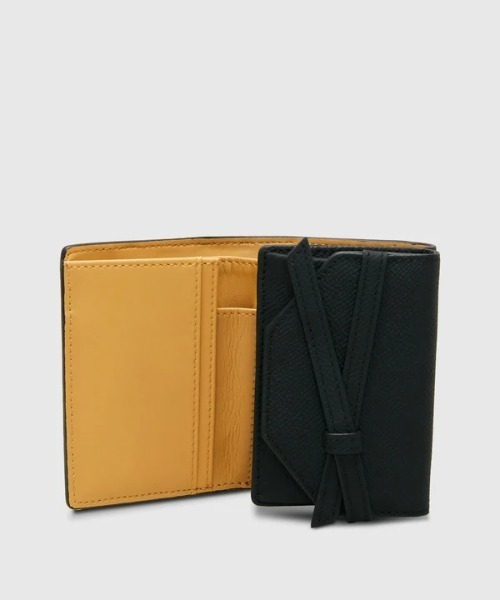TOV グリーン 三つ折り財布 中古・古着通販】TOV (トーヴ) 3つ折り財布 グリーン｜ブランド・古着