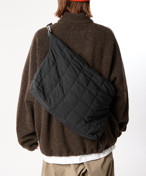 meltum（メルタム） ショルダーバッグ QUILTING POUCH SHOULDER BAG