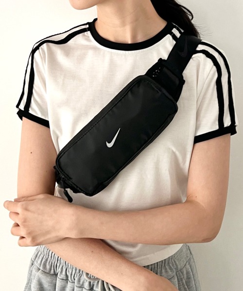 【希少】NIKE ボディバッグ ウエストポーチ NIKE（ナイキ） ウエストポーチ Nike(ナイキ)/軽量 ウエストポーチ