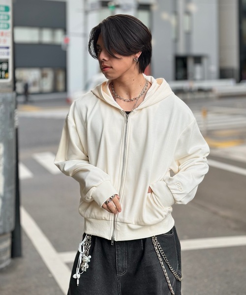 MandO（エムオー） パーカー ワンポイント刺繍スウェットジップ