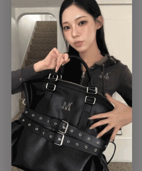 MUCENT ブラックボストンバッグ ショルダーストラップ付き MUCENT（ムセント） ショルダーバッグ バッグ レディース メンズ