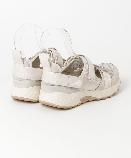 New Balance（ニューバランス） フラットサンダル 23cm ベージュ