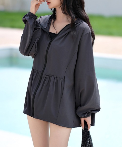 yori ティアードメッシュラッシュガード 未使用に近い♡ヨリ yori ティアードメッシュラッシュガード ホワイト