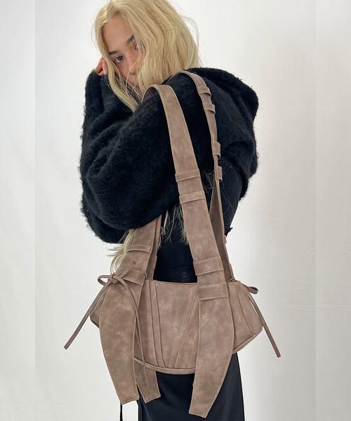 VIAVANDA ショルダーバッグ バッグ STRINGS MULTI BAG レディース