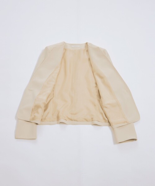 美品＊レサージュ ダブルブレストノーカラージャケット アイボリーベージュ 日本製 EPOCA（エポカ） ジャケット ノーカラージャケット コンパクトダブル