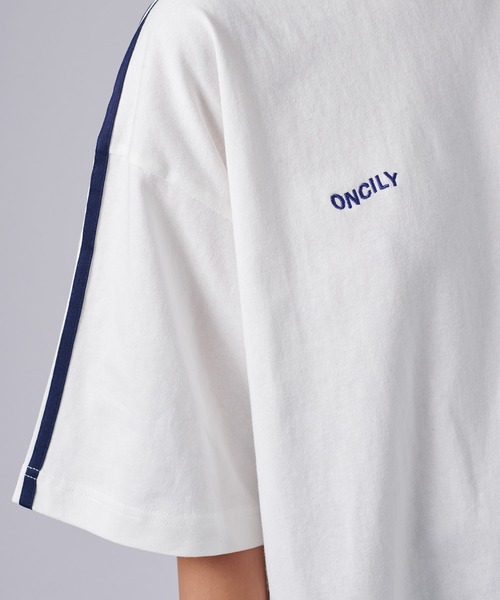 「ONCILY」 半袖Tシャツ MEDIUM レッド メンズ