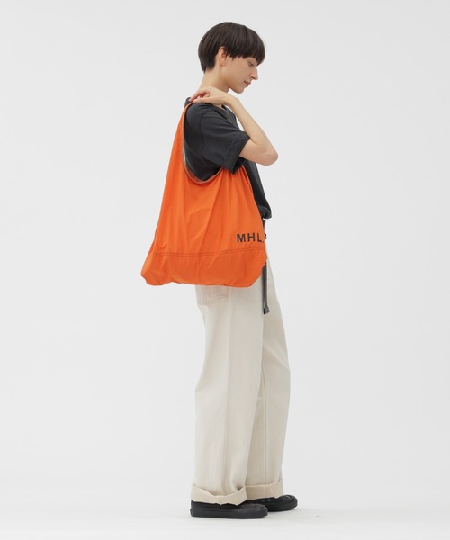 「MHL.」 トートバッグ FREE ネイビー レディースの画像