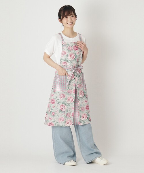 LAURA ASHLEY（ローラアシュレイ） エプロン 「GIFTにおすすめ