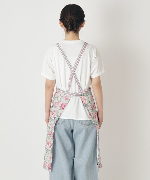 LAURA ASHLEY（ローラアシュレイ） エプロン 「GIFTにおすすめ