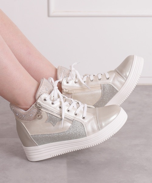 artemis by DIANA（アルテミス by ダイアナ） スニーカー 星モチーフ