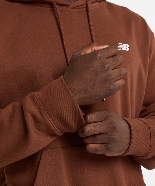 パーカー・フーディ New Balance MEN SIGNATURE HOODIE SEMI OVER FIT NBN0F1M211 New Balance パーカー Sport Essentials スウェットフーディ