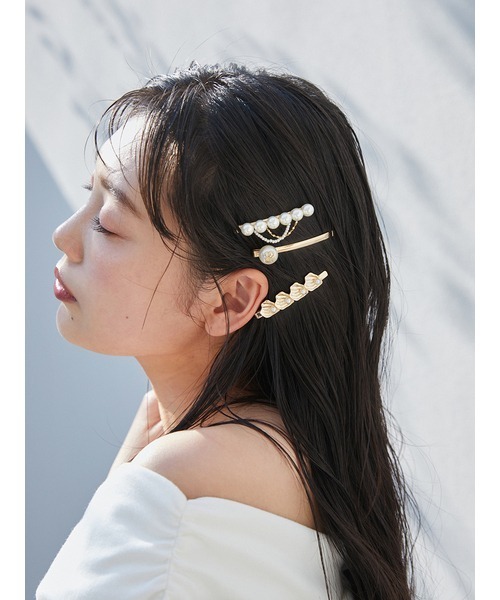 sacai ヘアピン　ヘアピンセット 良いのないかなって 探してたところに @sacaiofficial 素敵な