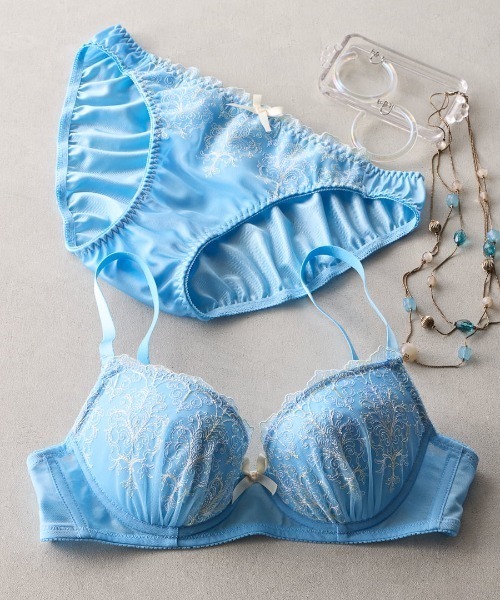 チュチュアンナ（tutuanna） ブラジャー ショーツセット ベルノフロア