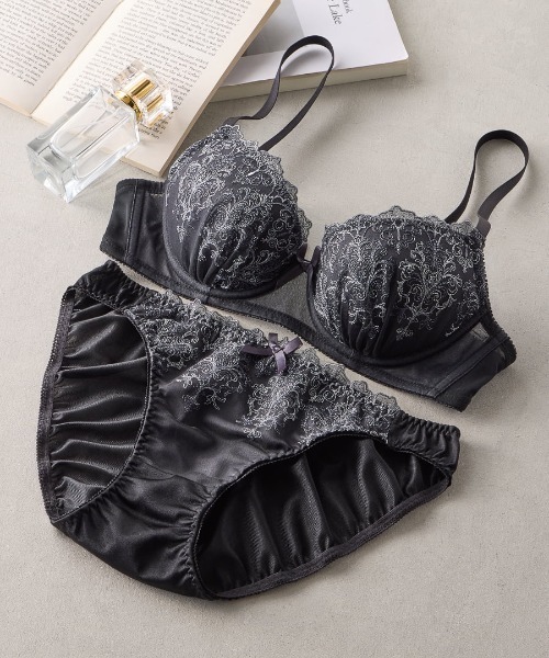 チュチュアンナ（tutuanna） ブラジャー ショーツセット ベルノフロア