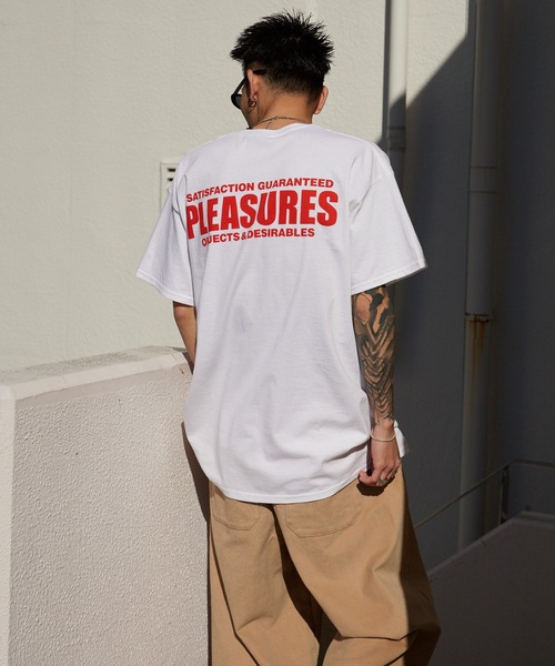 PLEASURES（プレジャーズ） tシャツ ワンポイントロゴ ワイド