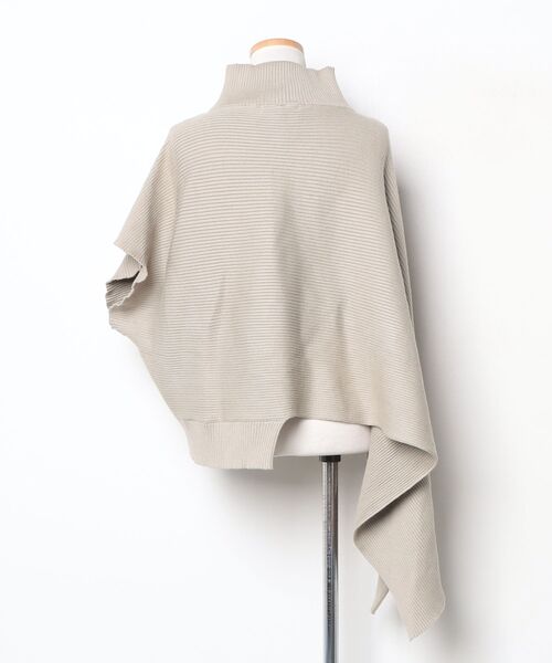 美品　UN3D フードベスト　ベージュ　フリーサイズ UN3D.（アンスリード）の「フードベスト（ベスト）」 - WEAR