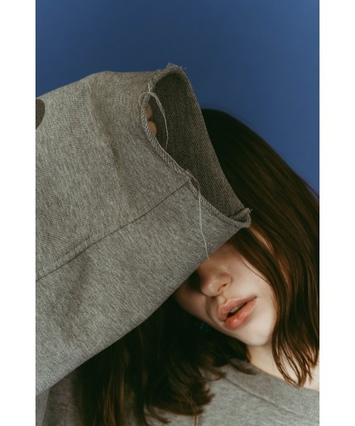 Knuth Marf（クヌースマーフ） トレーナー スウェット off shoulder