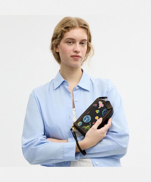 COACH（コーチ） ポーチ プラザ バッグ 18・ラブド レザー・ステッカー