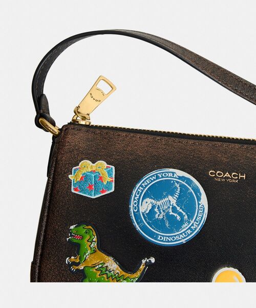 coach スクウェアポーチ　値下げ！ COACH（コーチ） ポーチ プラザ バッグ 18・ラブド レザー・ステッカー