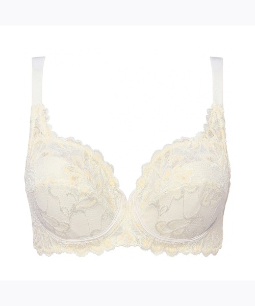 トリンプ　トリンプストーリー　TR607　定価7150円 015 D90 トリンプ トリンプストーリー TR607 定価7150円 015 D90 - メルカリ