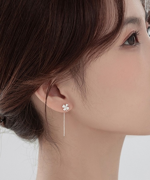 Lace Ladies（レースレディース） ピアス ビジュー クローバー ロング