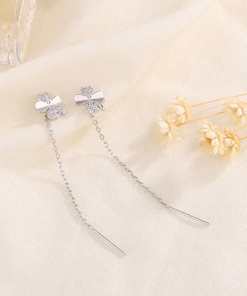 Lace Ladies（レースレディース） ピアス ビジュー クローバー ロング