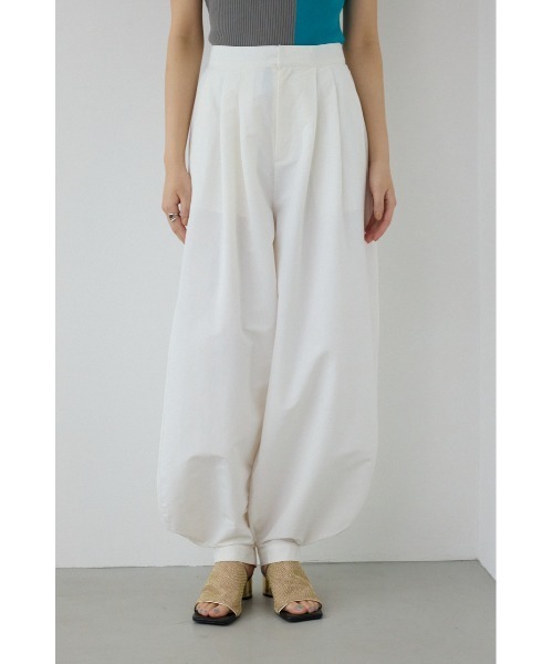 PLUS（AZUL BY MOUSSY） スラックス パンツ 「PLUS」アラジンバルーン