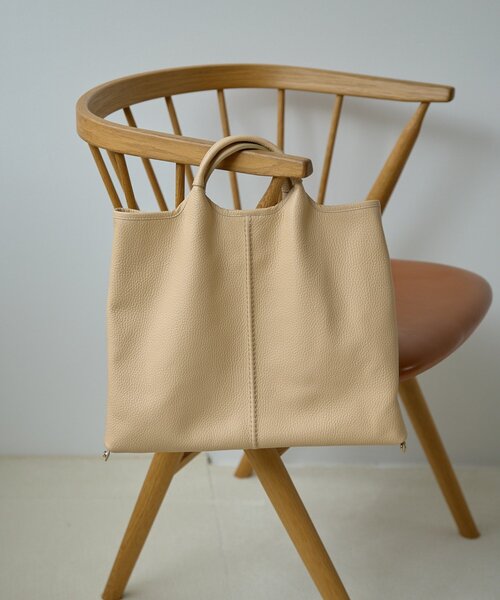 Whim Gazette（ウィム ガゼット） トートバッグ 「Hoaw.」レザー