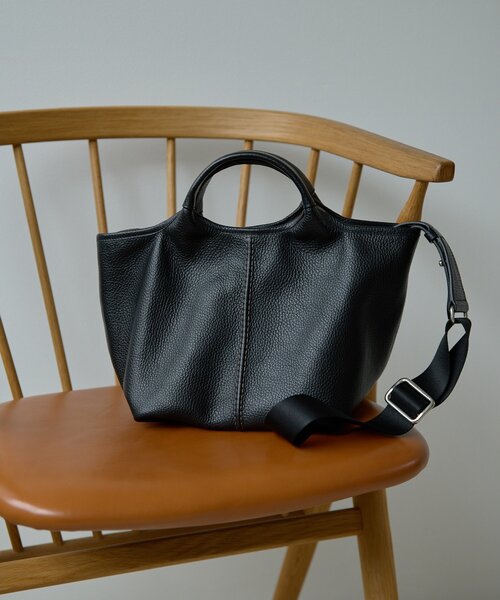 Whim Gazette（ウィム ガゼット） トートバッグ 「Hoaw.」レザー