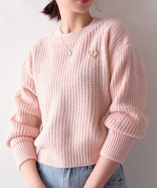 FKmrya♡ページ ニット セーター ハートブローチ付き クルーネックニット