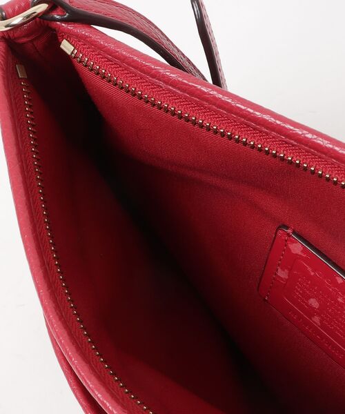 COACH（コーチ） ワンポイントショルダーバッグ - レッド レディース