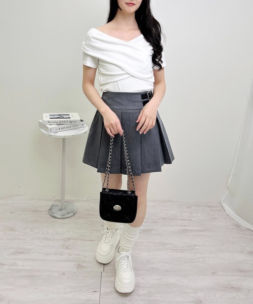 未使用品 タグ付きAmilige クロスオフショルトップス クロスオフショル