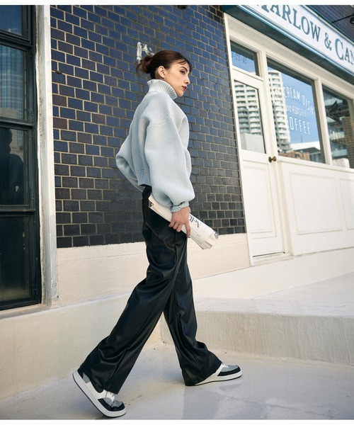 ANAP（アナップ） パンツ フェイクレザーセミワイドパンツ レディース