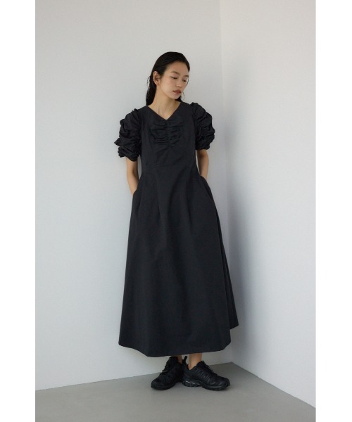 黒 ギャルソン羽付きボリュームドレス PLUS（AZUL BY MOUSSY） パーティードレス ワンピース 「PLUS