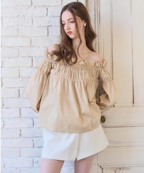ブラウス シャツ Ruffled Ribbon Off-Shoulder Blouse  ラッフルリボンオフショルダーブラウス レディース