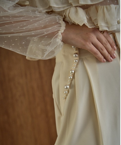 スラックス パンツ Pearl trim pants パールトリムパンツ レディースの画像