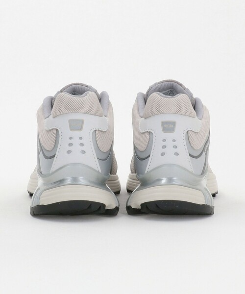 【関税込み】Salomon シルバー＆ベージュ XT-Whisper スニーカー Salomon: Silver & Beige XT-Whisper Sneakers | SSENSE