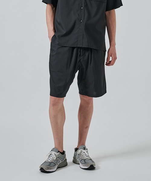 White Mountaineering ショートパンツ 黒 0220824N0038 White Mountaineering ショートパンツ 黒 0220824N0038 別注