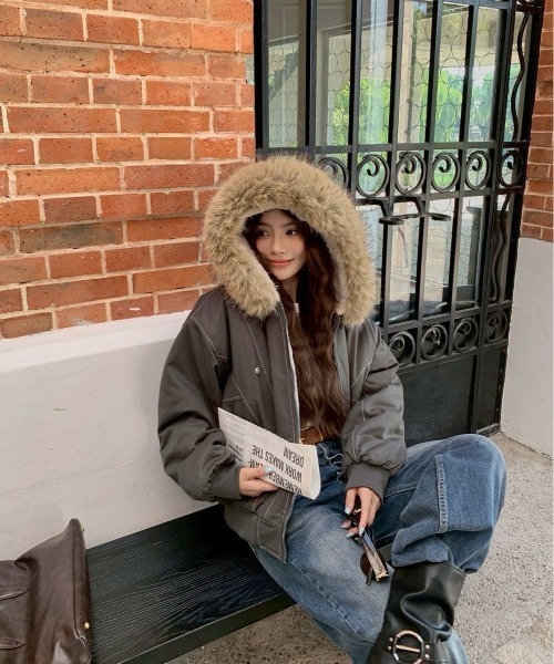 VIBGYOR ブルゾン アウター 「LAMPOON」フェイクファーフードブルゾン