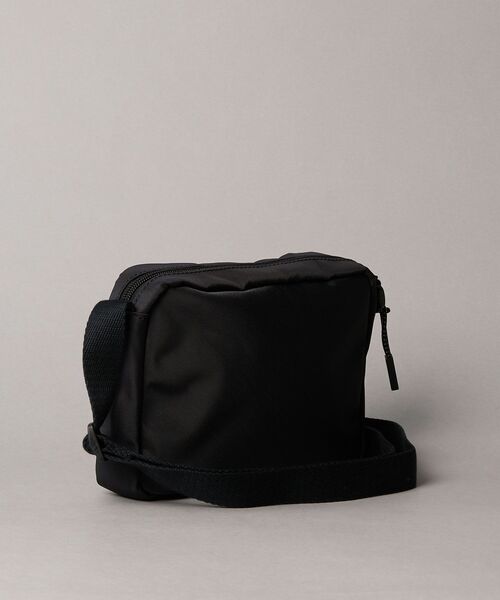 Calvin Klein（カルバン・クライン） ショルダーバッグ クロスボディ