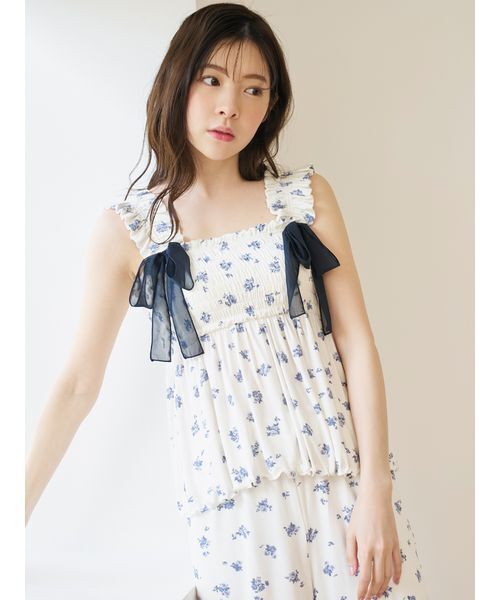 美品SNIDEL  フラワープリント ルームウェアセット　2024年福袋 SNIDEL HOME パジャマ ルームウェア 「接触冷感」フラワーリボン
