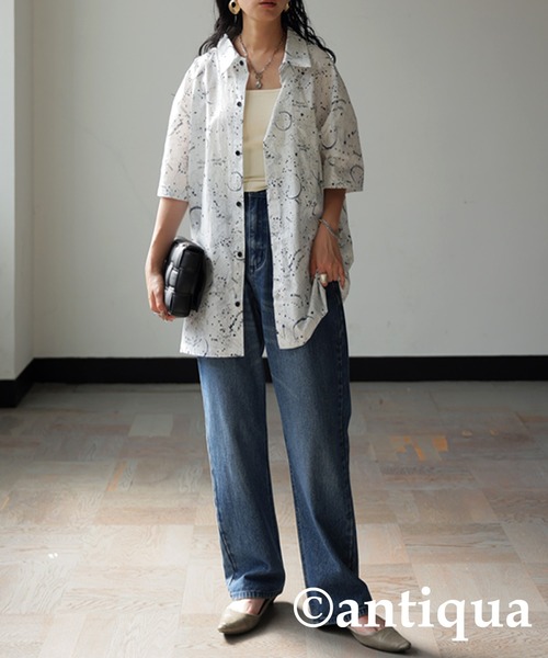antiqua（アンティカ） ブラウス シャツ 星座柄デザインシャツ